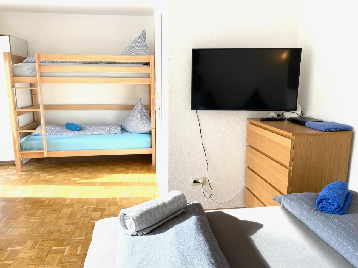 Gemuetliche Privatzimmer Mit Geteiltem Bad, Kueche Und Garten München Eksteriør billede