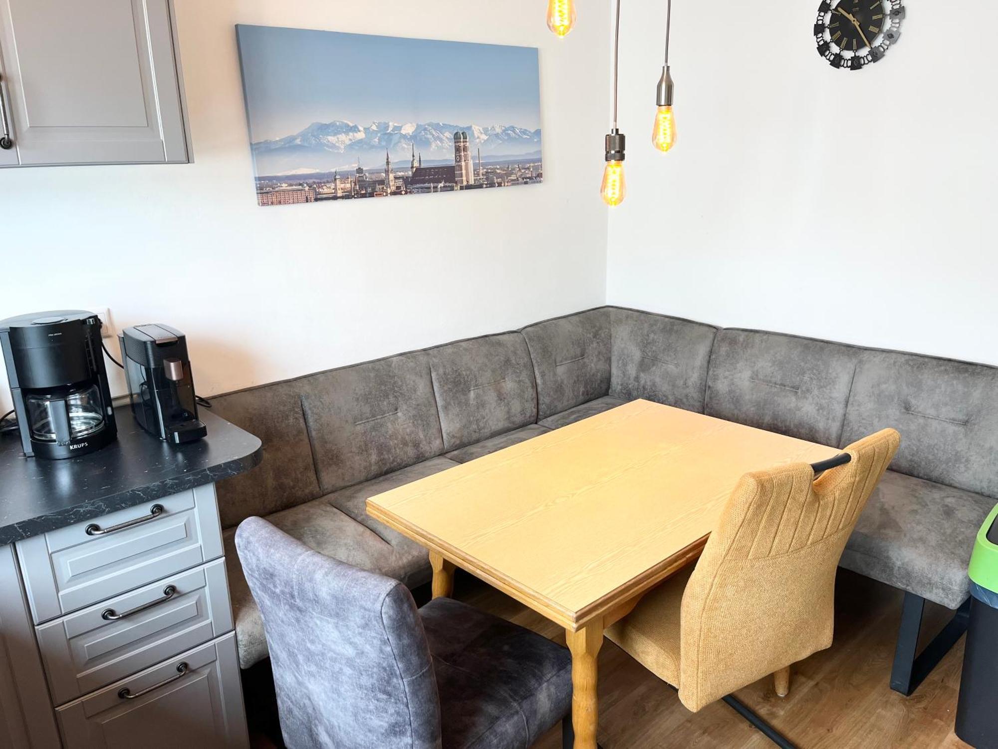 Gemuetliche Privatzimmer Mit Geteiltem Bad, Kueche Und Garten München Eksteriør billede