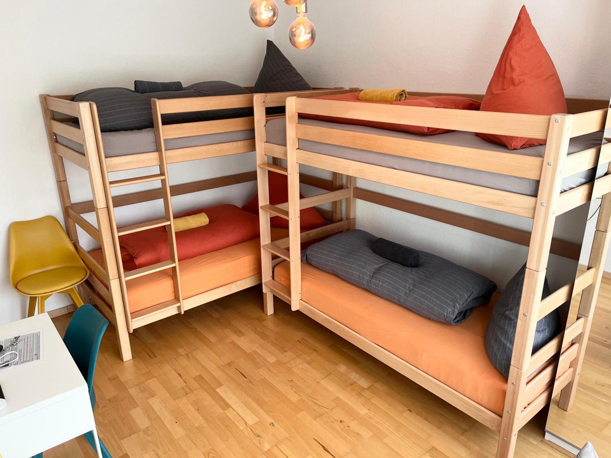 Gemuetliche Privatzimmer Mit Geteiltem Bad, Kueche Und Garten München Eksteriør billede